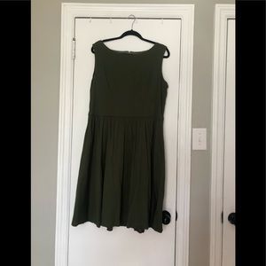 Lindy bop dark green dress